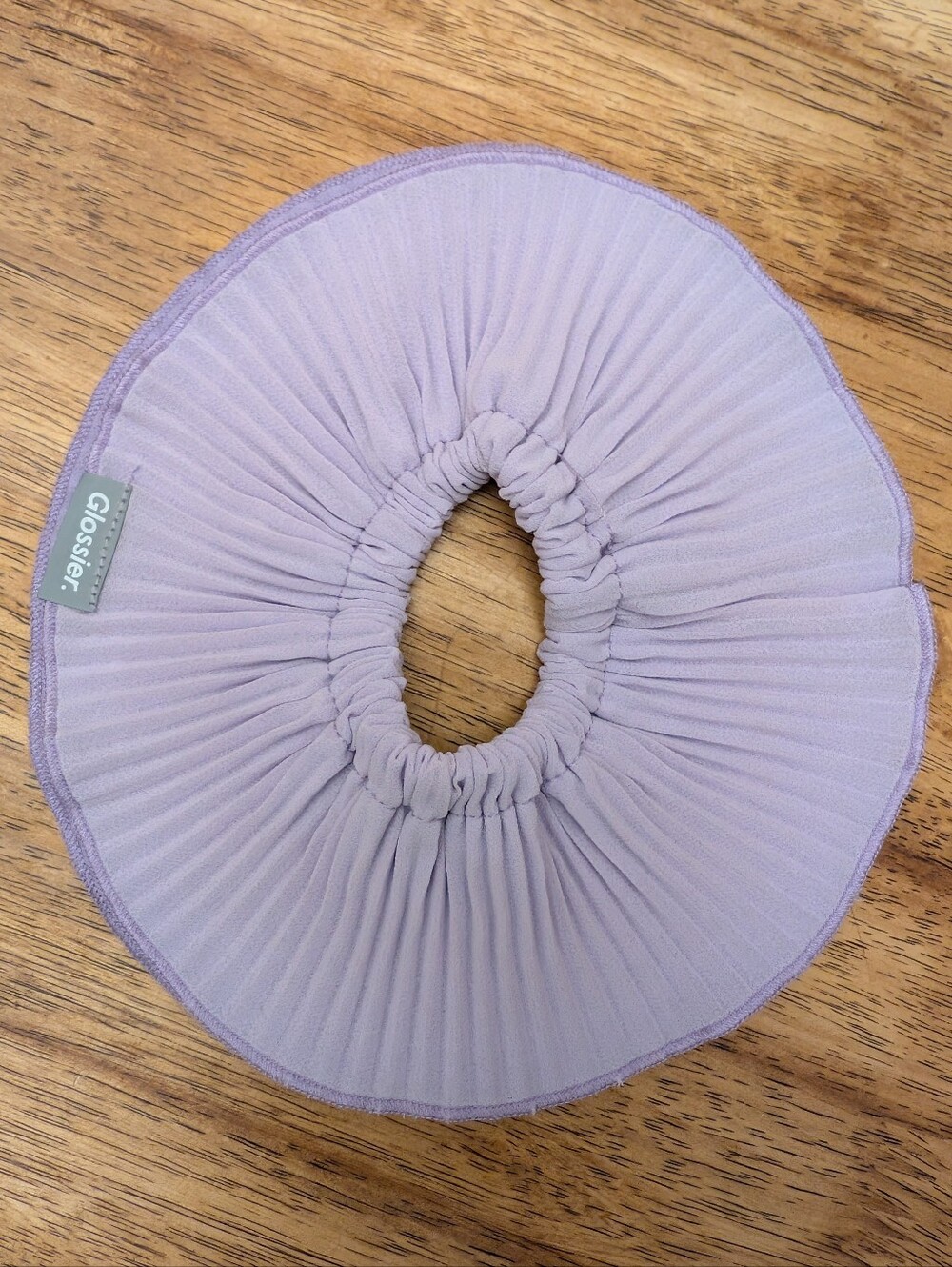 Like New! Viral Glossier Fleur Hair Scrunchie
